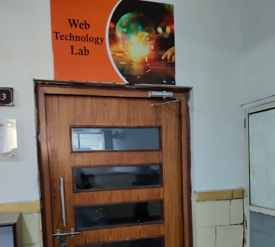 Dronacharya Group of Institutions Greater Noida Academic Building photo 49